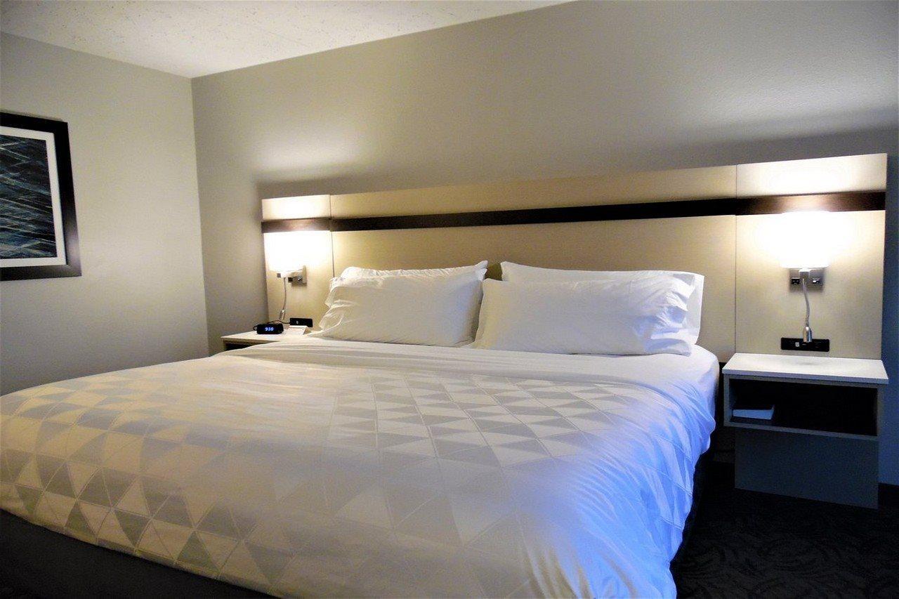 Holiday Inn - Bloomington - Normal By Ihg Экстерьер фото